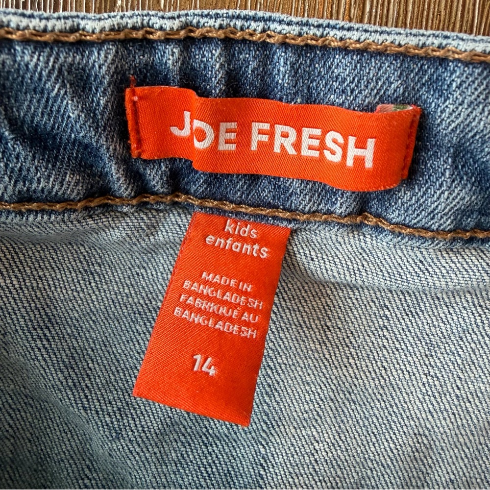 3/24$ Girls Blue Denim Mini Skirt with Snaps size 14 - Picture 3 of 5